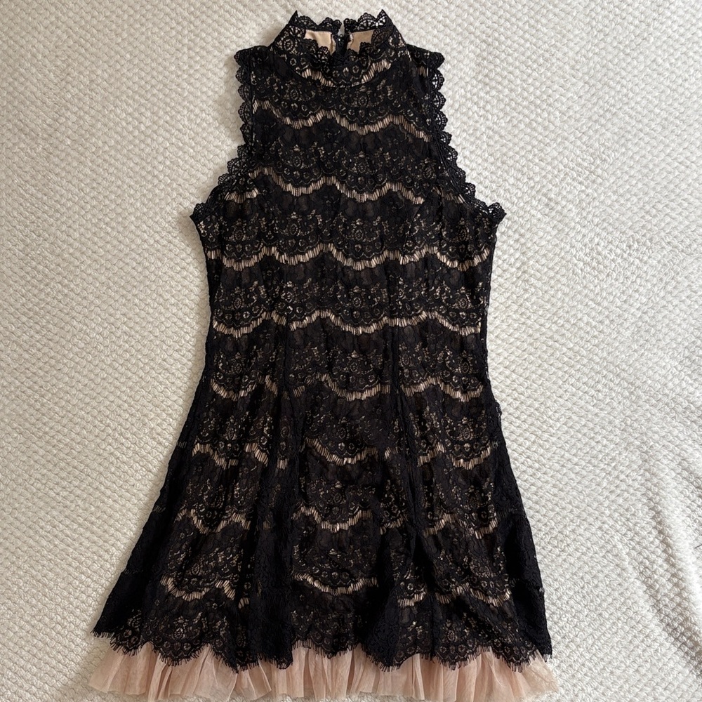 Le Chateau Black Lace Sleeveless Dress